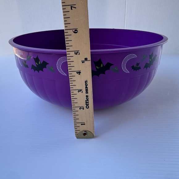 Large Purple Halloween Bat Bowl Candy Party Trick or Treat 12” Plastic GOOD - Picture 6 of 6